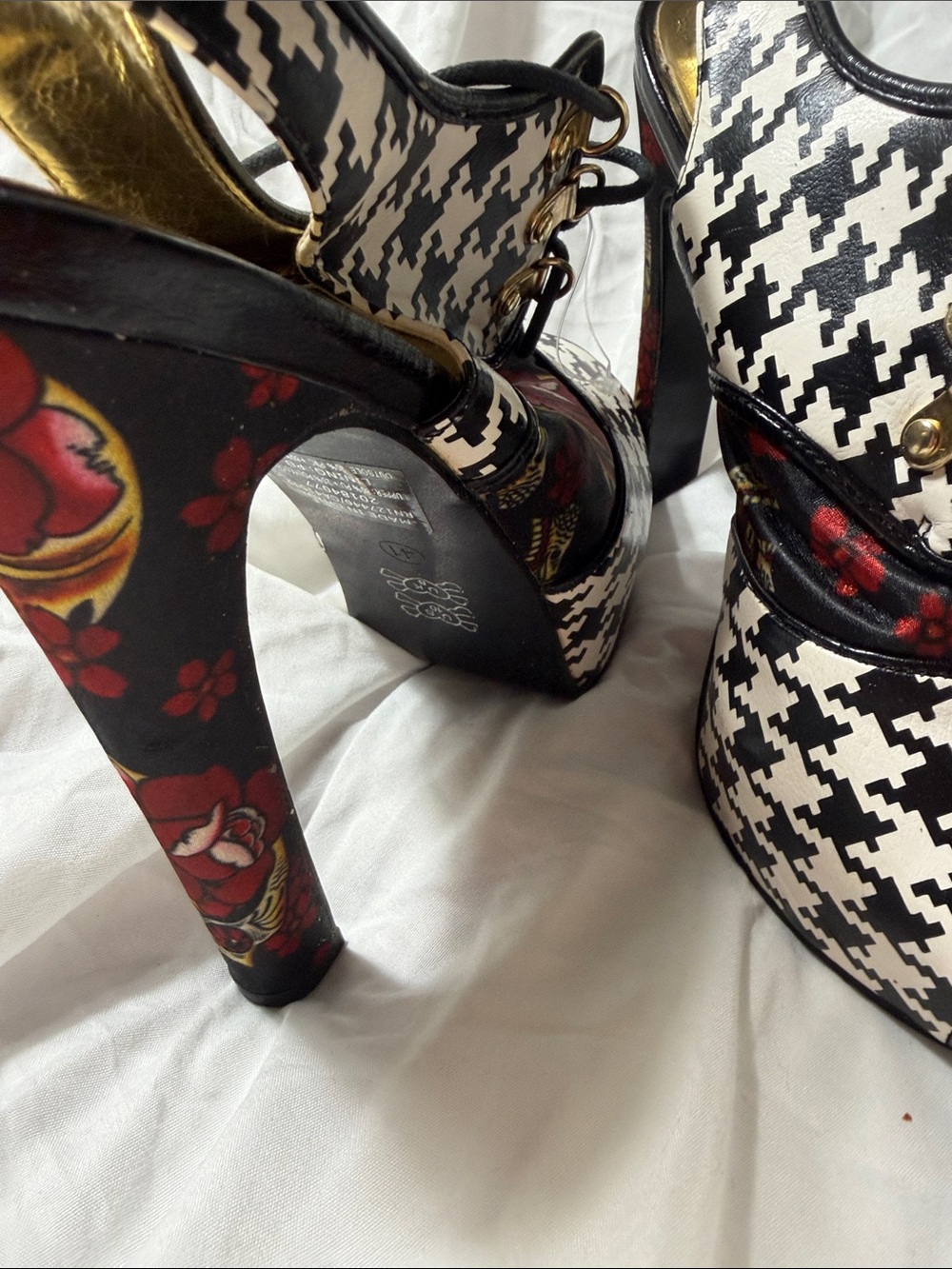 JustFab Black & White Houndstooth Platform Heels with Red Floral Detail - Picture 4 of 7